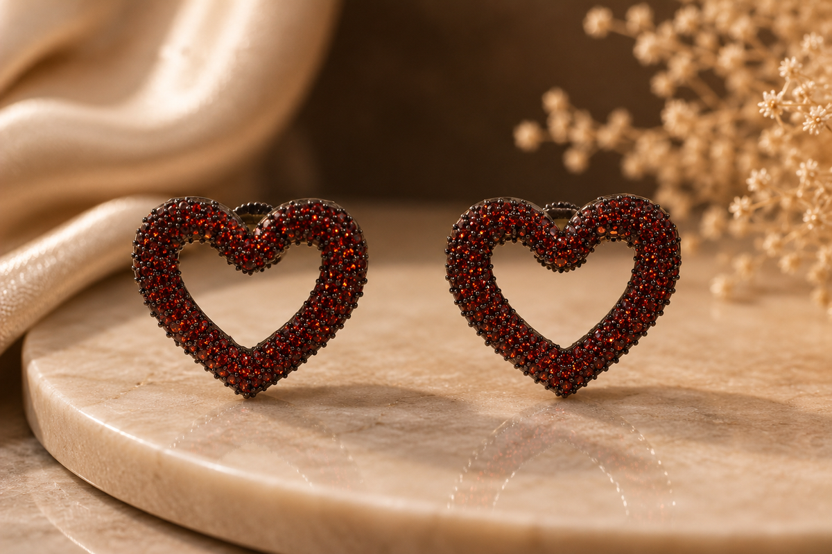 Éclat Heart Studs