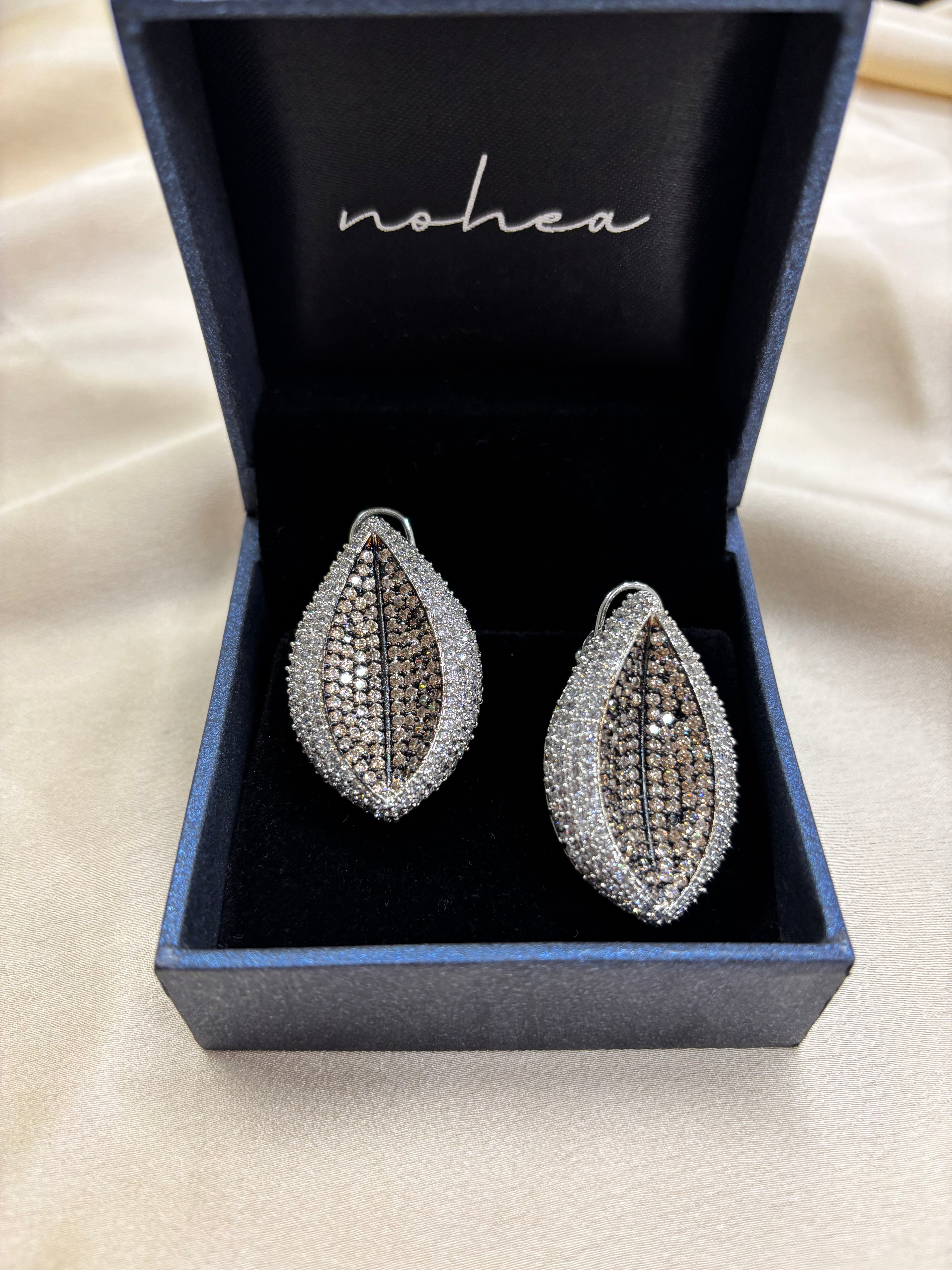 Golden Élan Earrings