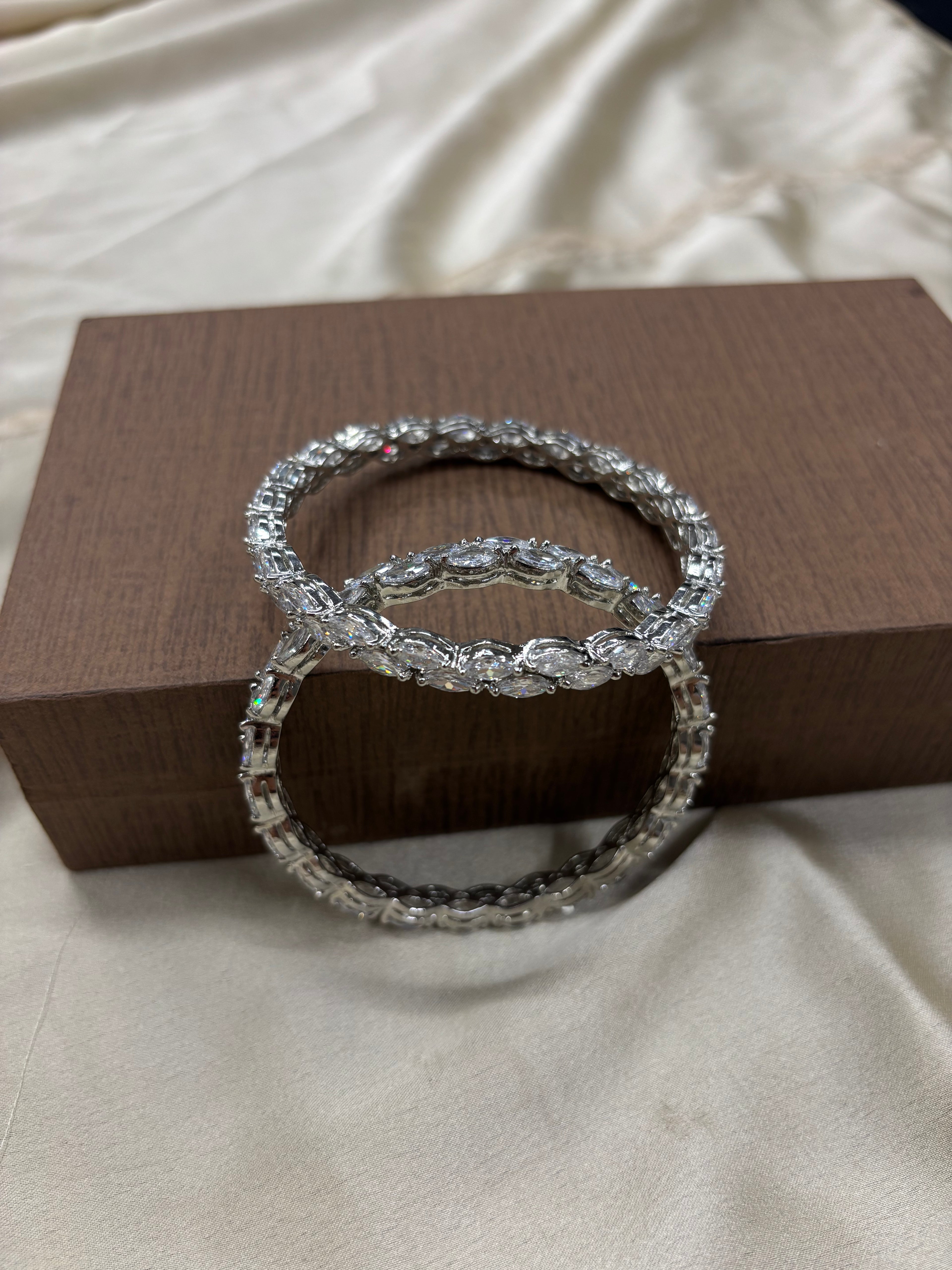 Naaira Shine Bracelet