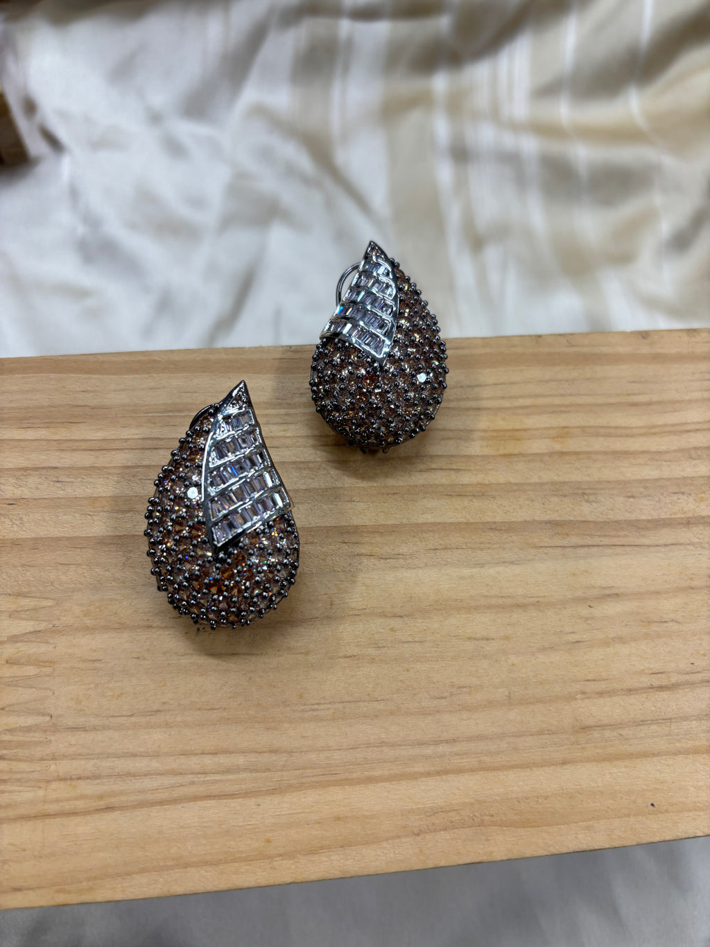 Champagne Eden Drop Earrings