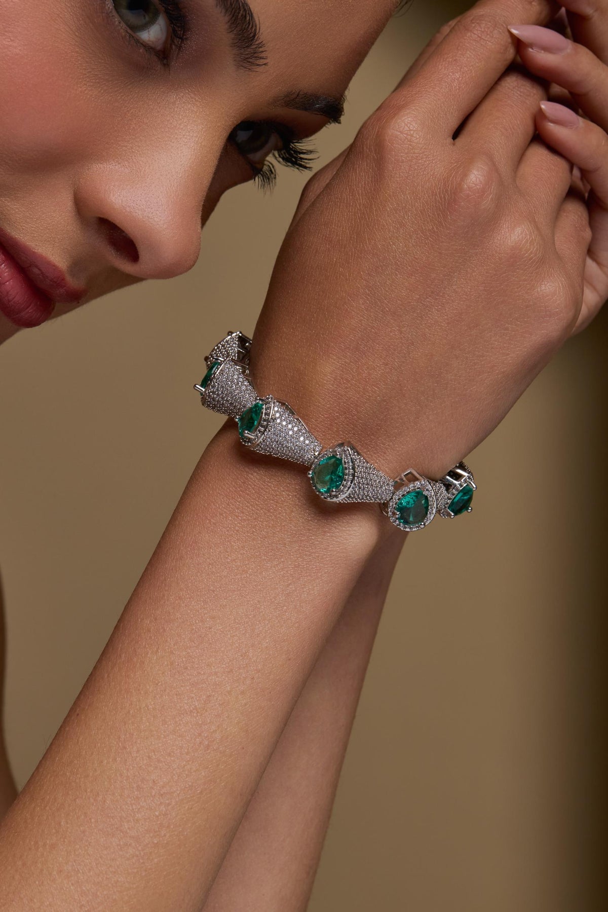 Veyra Bracelet