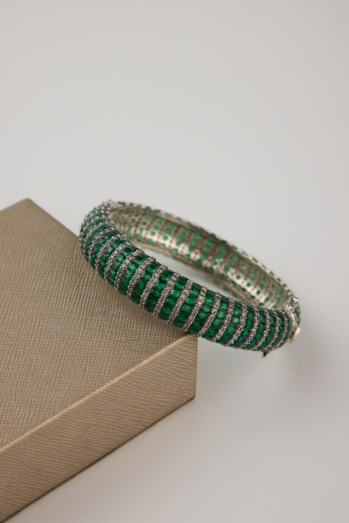 Midnight Panna Cuff