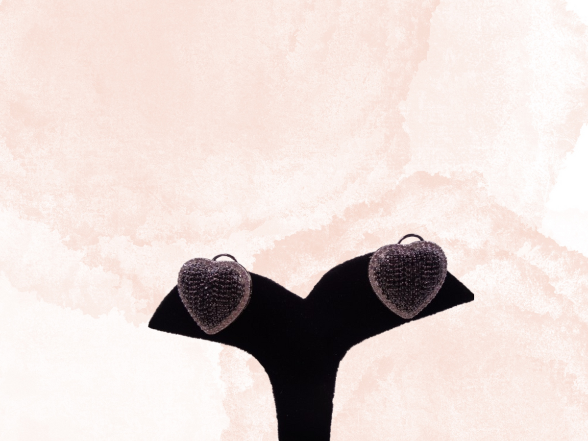Dusky Love Studs