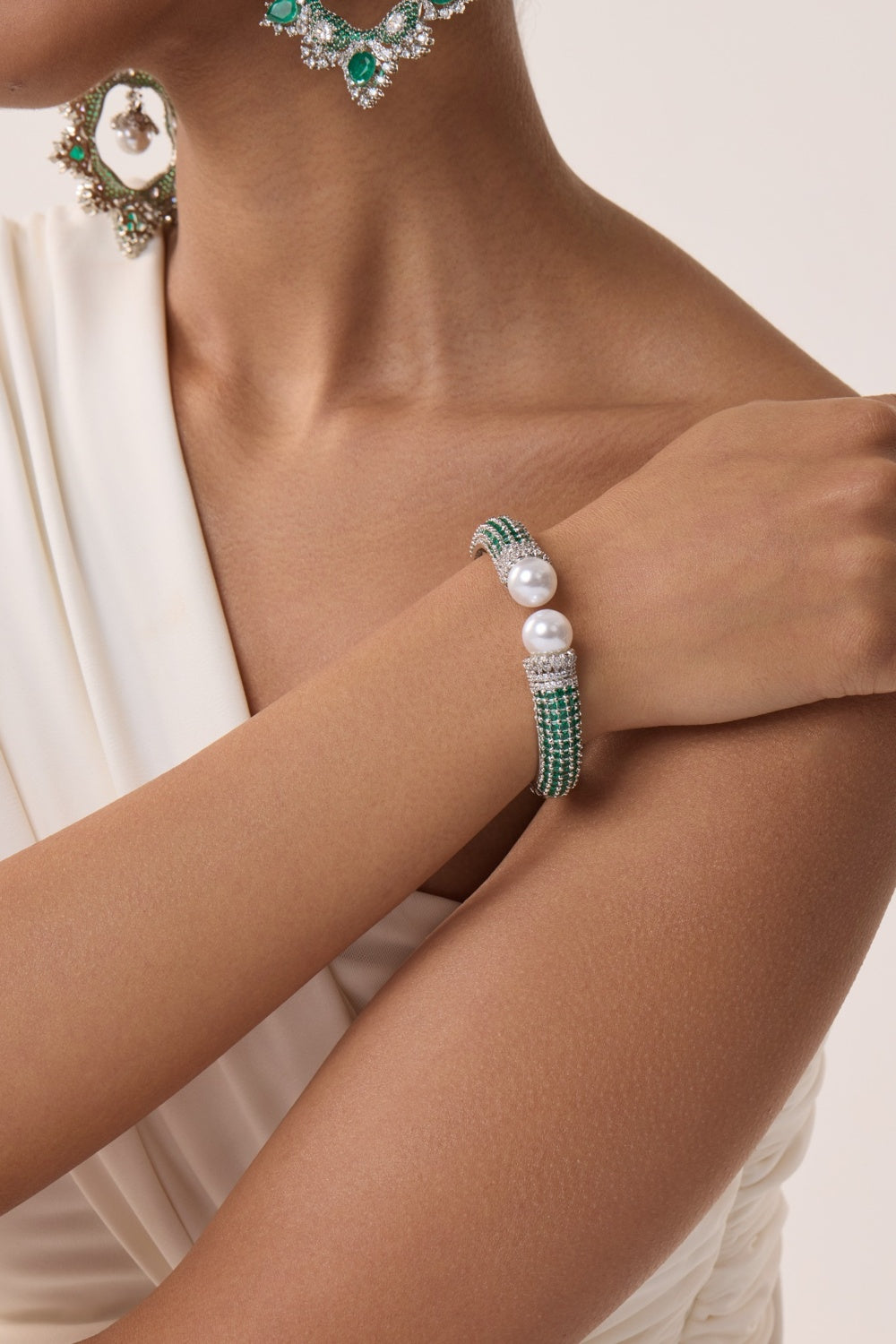 Regal Verde Pearl Cuff