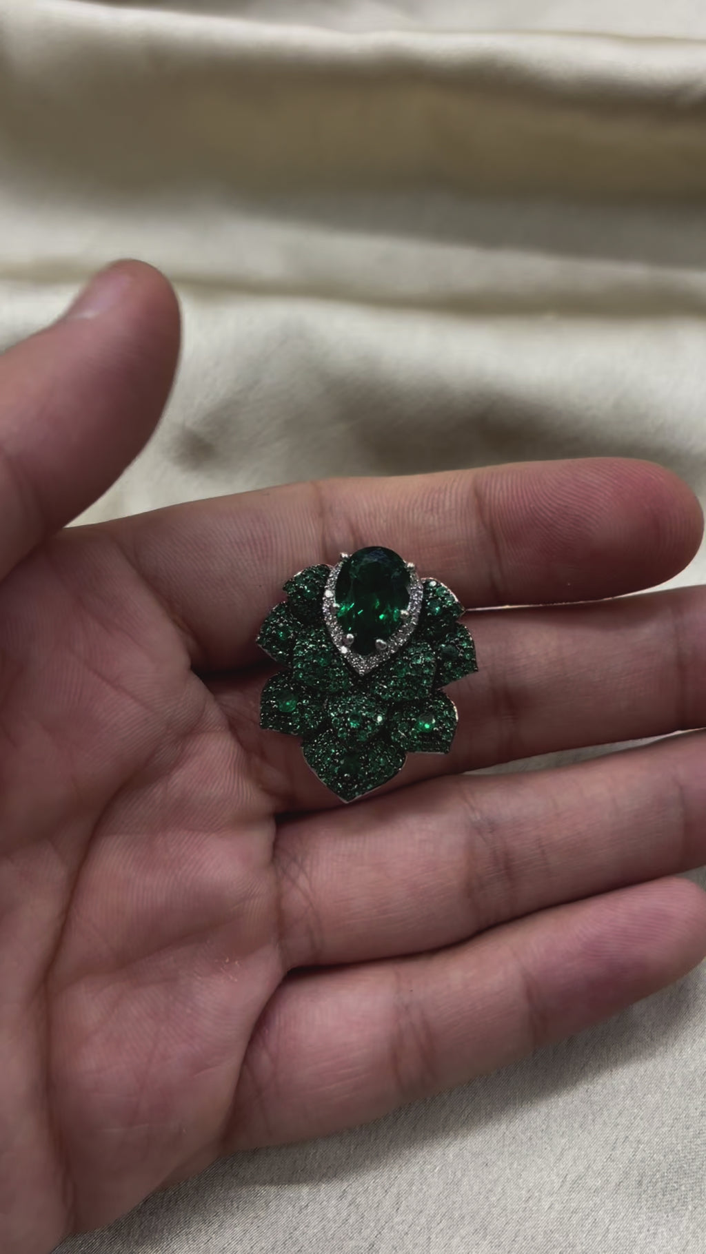 Veloura Green
