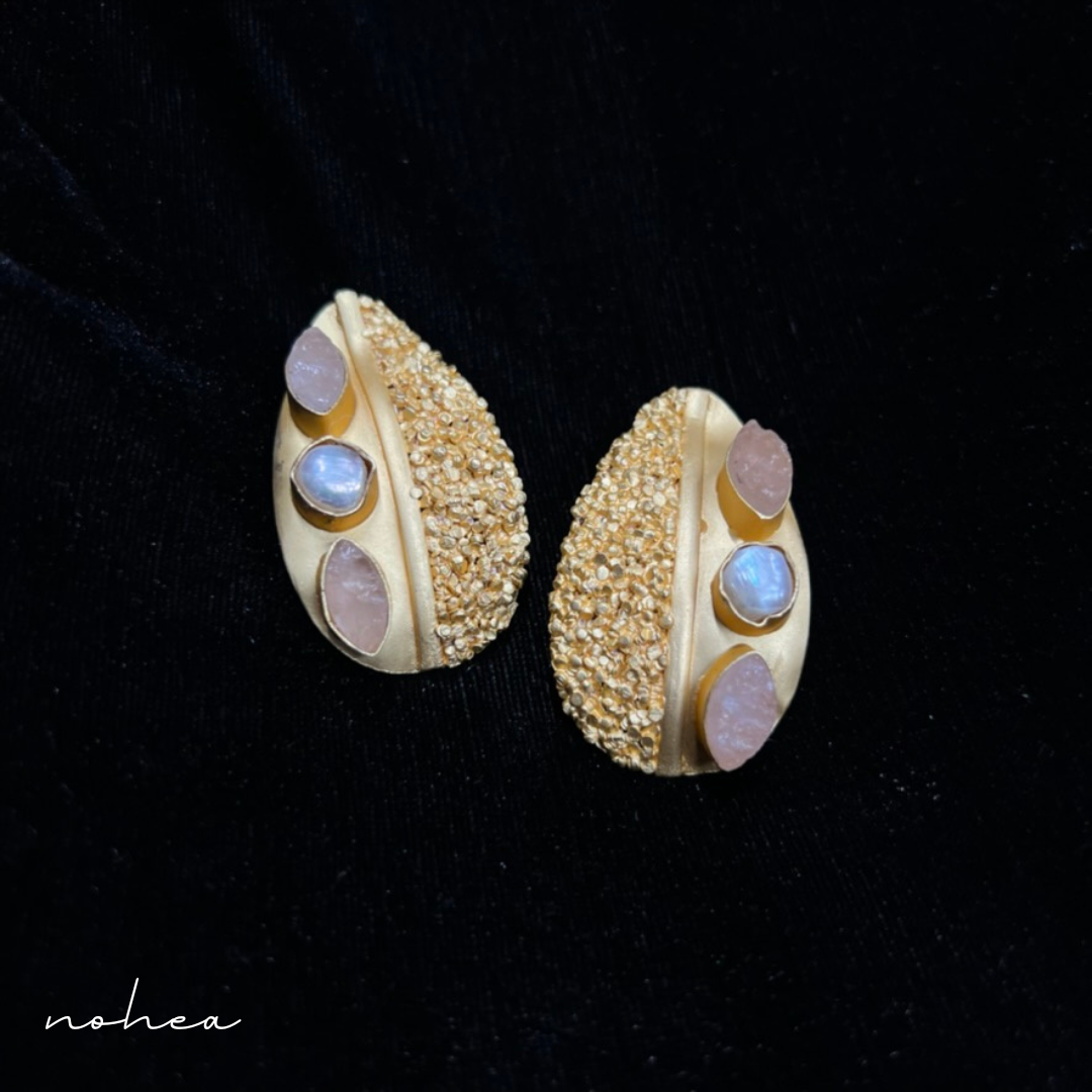 Clara Studs